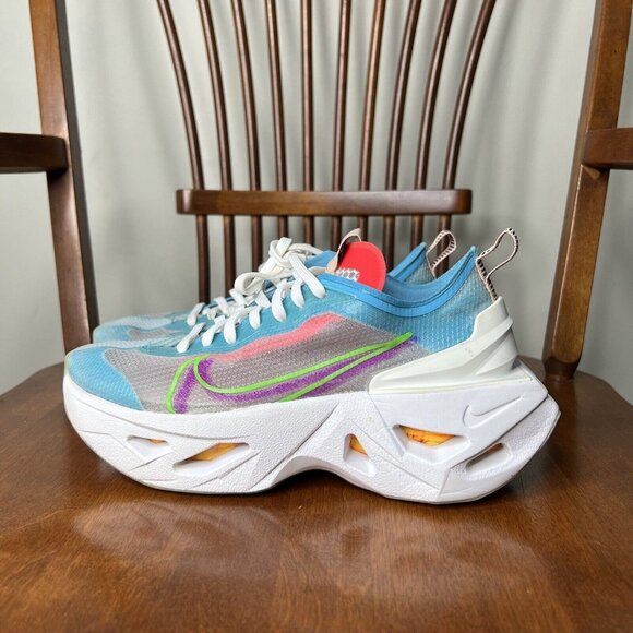 Nike Blue and Pink Women's Sneakers - Picture 2 of 10